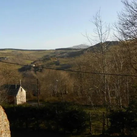 Сasa de vacaciones Maison En Pierres Avec Terrain Pres Du Massif Du Mezenc, Ideale Pour Un Sejour Nature En Famille - Fr-1-582-267 Saint-Front (Haute-Loire)